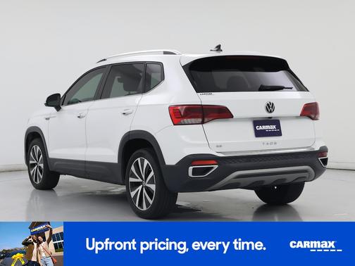 White 2022 Volkswagen Taos SE