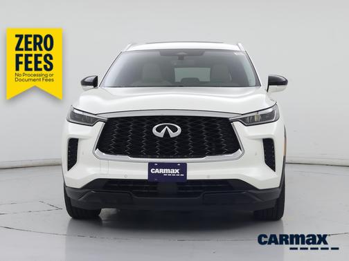 White 2023 INFINITI QX60 Luxe