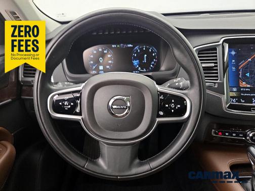 Gray 2019 Volvo XC90 T6 Momentum