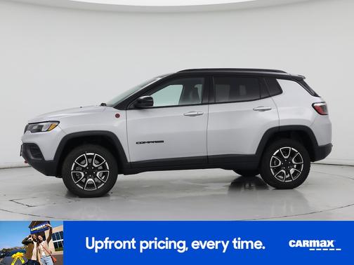 Silver 2024 Jeep Compass Trailhawk