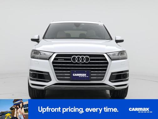 White 2017 Audi Q7 Prestige