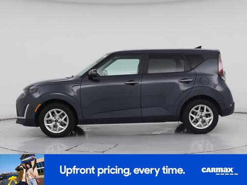 Gray 2025 Kia Soul LX