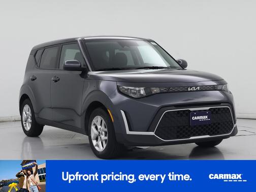 Gray 2025 Kia Soul LX