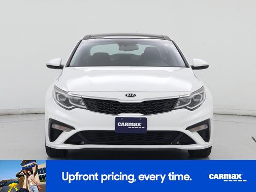 White 2019 Kia Optima LX