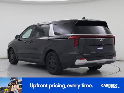 Black 2025 Kia Carnival LXS