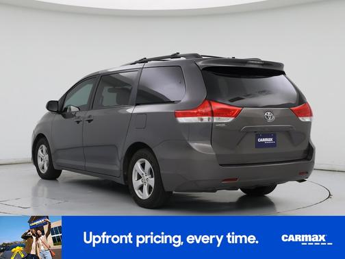 2014 Toyota Sienna LE