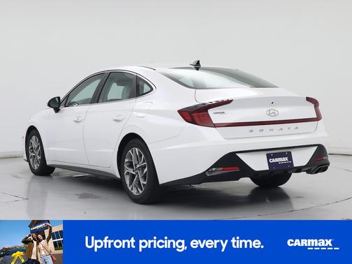 White 2022 Hyundai SONATA SEL