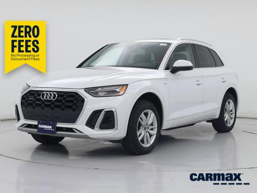 White 2023 Audi Q5 S-Line Premium