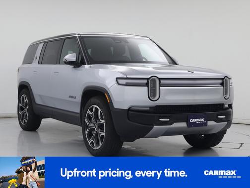 Silver 2026 Rivian R1S Dual Motor Max
