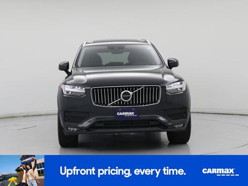 2021 Volvo XC90 T6 Momentum