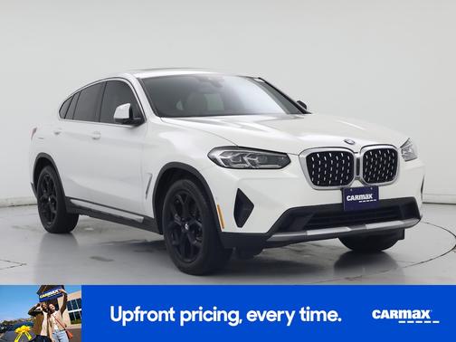 White 2023 BMW X4 XDrive30i