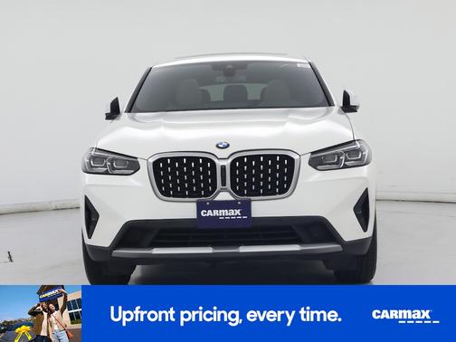 White 2023 BMW X4 XDrive30i