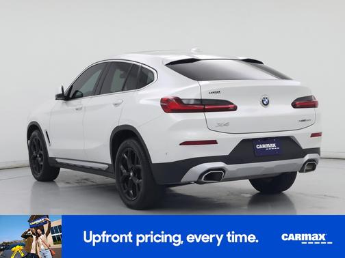 White 2023 BMW X4 XDrive30i