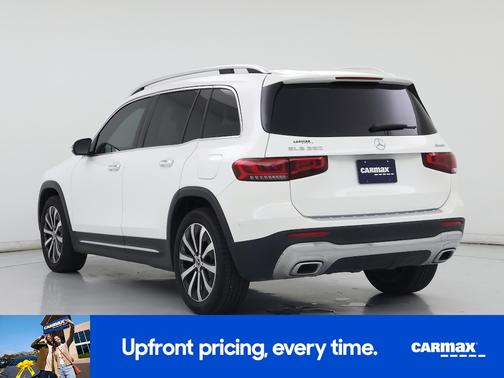 White 2022 Mercedes-Benz GLB 250