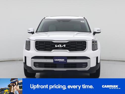 White 2024 Kia Telluride SX