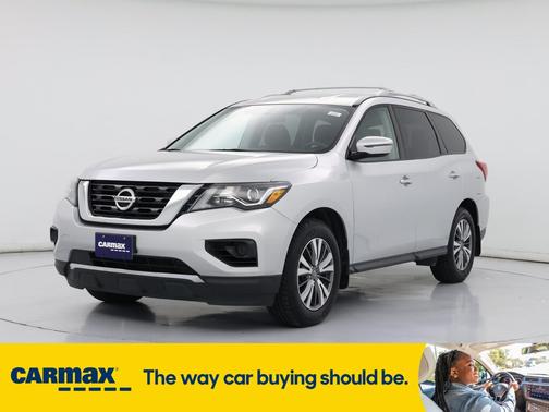 2020 Nissan Pathfinder S