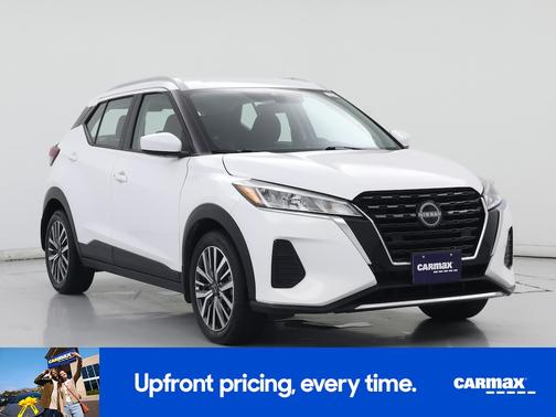 White 2024 Nissan Kicks SV