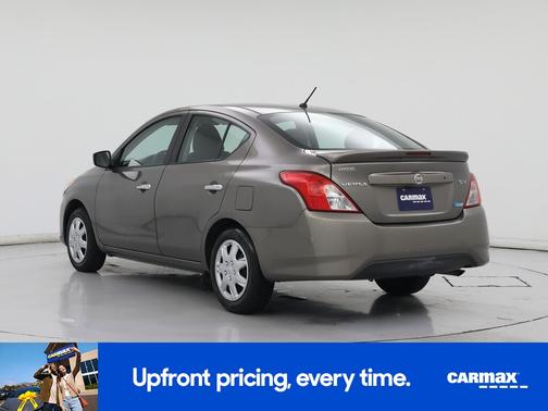 2016 Nissan Versa SV