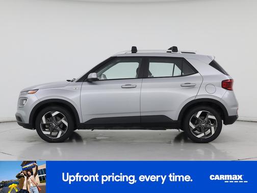 2022 Hyundai VENUE SEL