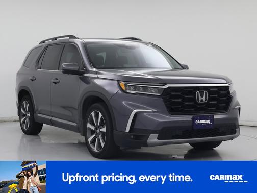 Gray 2025 Honda Pilot Elite
