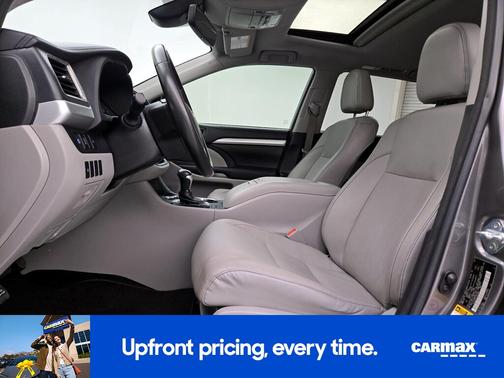 Gray 2018 Toyota Highlander XLE