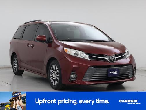 2020 Toyota Sienna XLE Premium