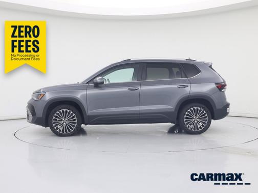 Gray 2026 Volkswagen Taos SE