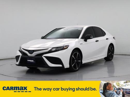 2021 Toyota Camry Hybrid SE
