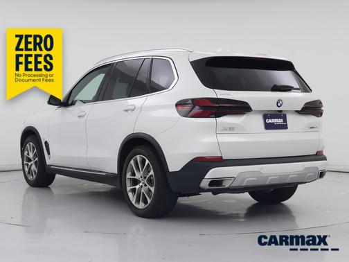White 2025 BMW X5 xDrive40i