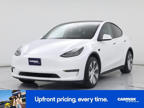 White 2023 Tesla Model Y Long Range