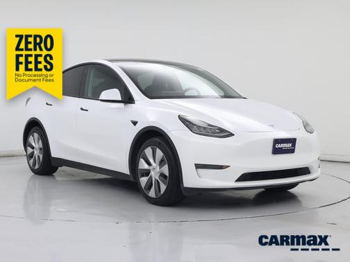White 2023 Tesla Model Y Long Range