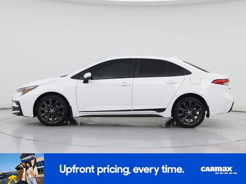 White 2025 Toyota Corolla SE