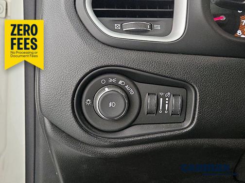 White 2019 Jeep Renegade Latitude
