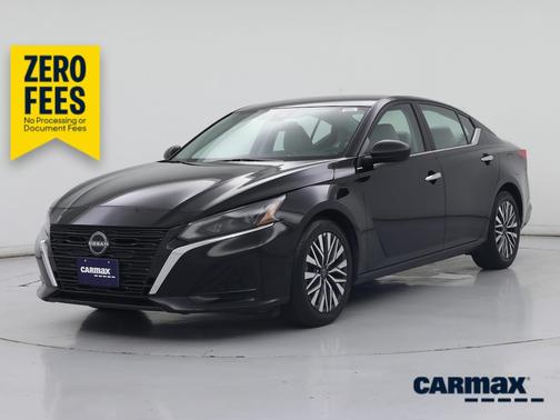 Black 2025 Nissan Altima SV