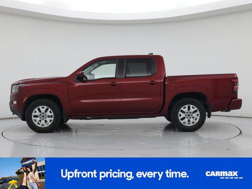 Red 2022 Nissan Frontier SV