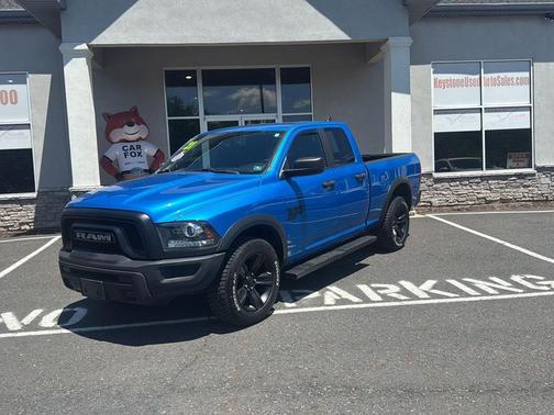 Hydro Blue Pearlcoat 2021 RAM 1500 Classic Warlock