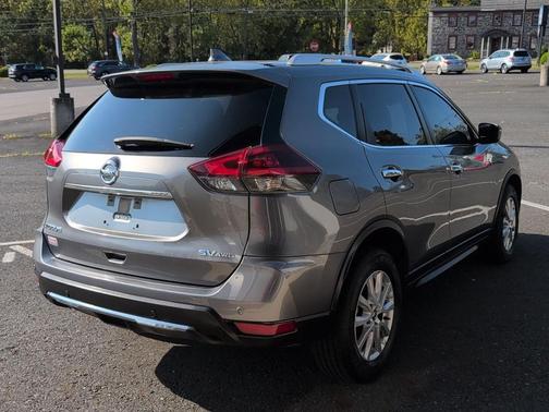 2020 Nissan Rogue SV