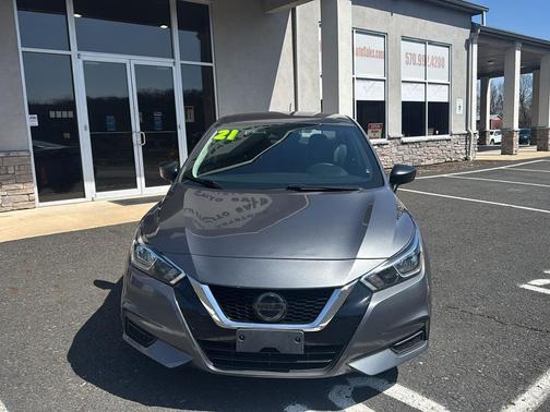 Gun Metallic 2021 Nissan Versa 1.6 S