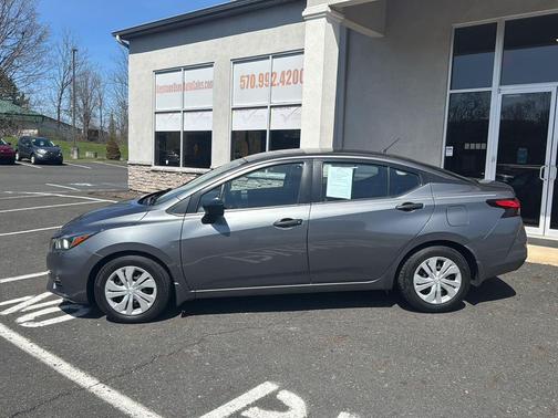 Gun Metallic 2021 Nissan Versa 1.6 S