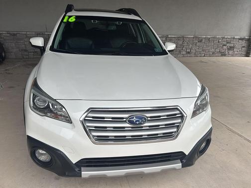Crystal White Pearl 2016 Subaru Outback 2.5i Limited