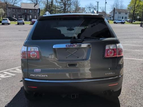 2011 GMC Acadia SL