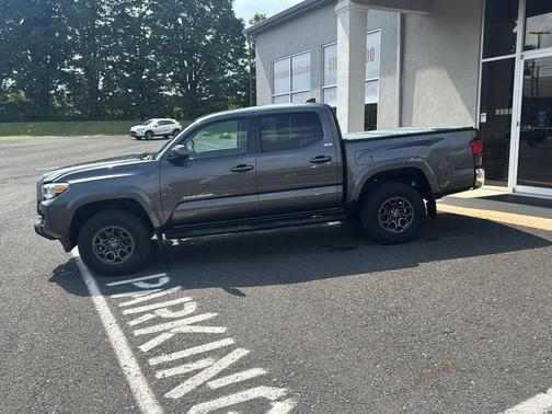 Magnetic Gray Metallic 2018 Toyota Tacoma SR5