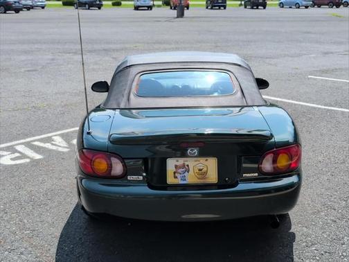 1999 Mazda MX-5 Miata Base