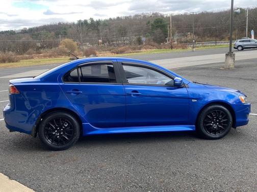 2015 Mitsubishi Lancer ES