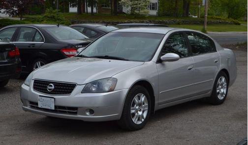Photo 1 of 29 of 2006 Nissan Altima 2.5 S