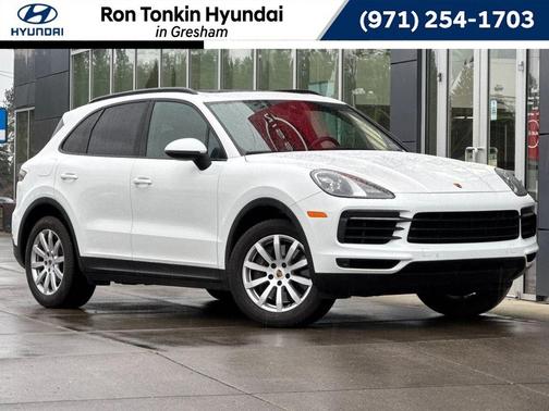 White 2021 Porsche Cayenne Base