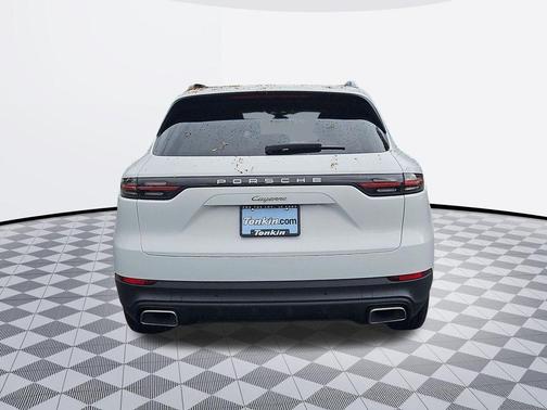 White 2021 Porsche Cayenne Base