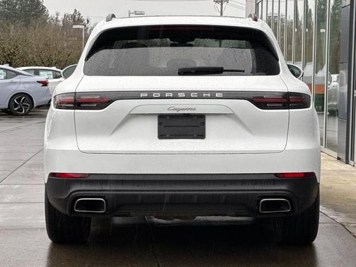 White 2021 Porsche Cayenne Base