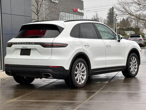 White 2021 Porsche Cayenne Base