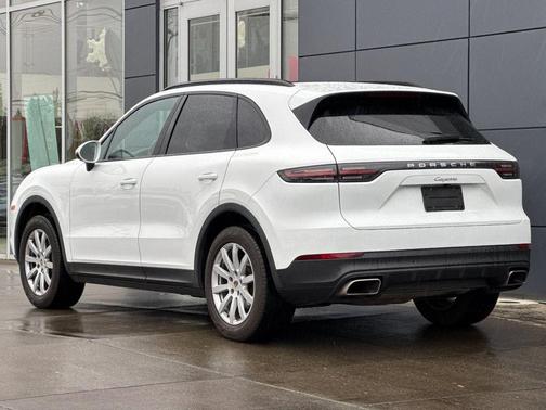 White 2021 Porsche Cayenne Base